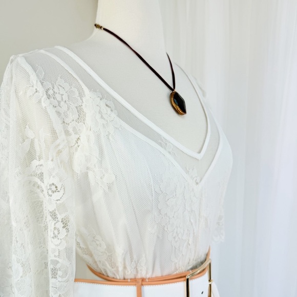 Abercrombie and Fitch Elegant White Lace Dress - Picture 6 of 13